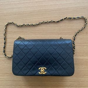Vintage Chanel Full Flap bag with 24K Gold Plated Hardware